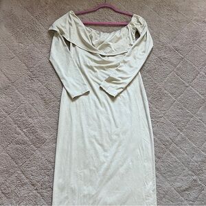 NWT Pretty Little Thing Suede Off The Shoulder‎ Maxi Dress Women's Size 10